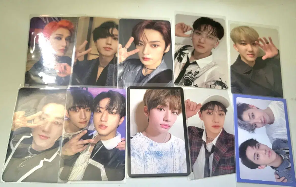 Skz photocard sell straykids lee know hyunjin changbin bang chan han