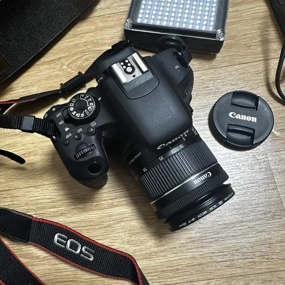 캐논 카메라 EOS 800d 판매합니다