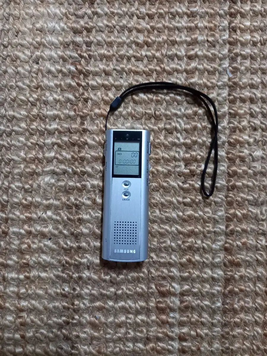 Samsung S820 Digital Voice Recorder