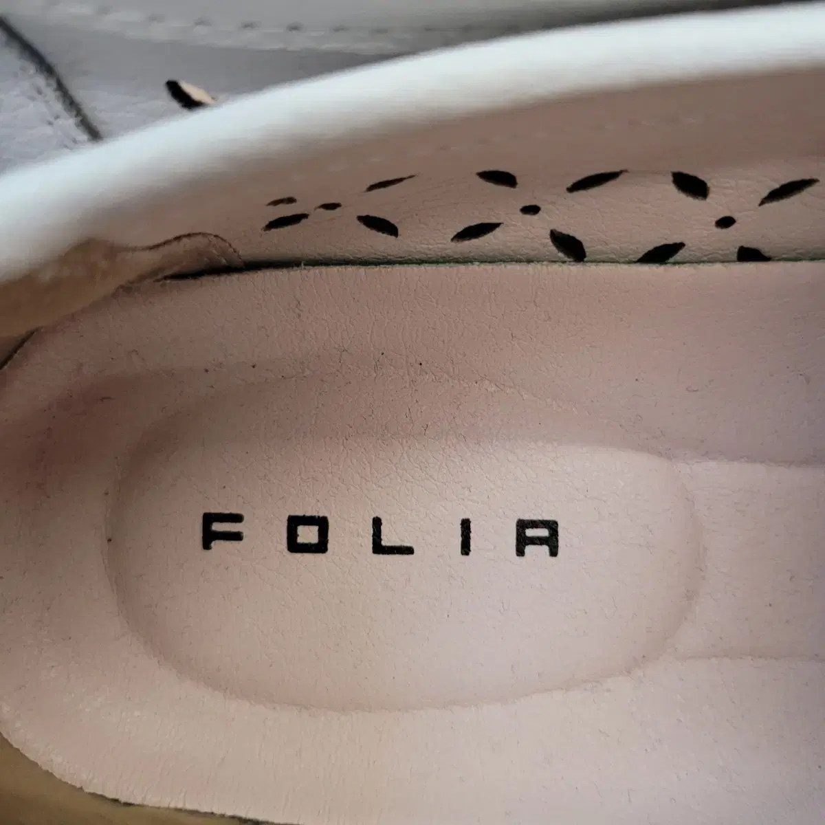 [245 size] FOLIA 펀칭 로퍼 단화 팝니다.