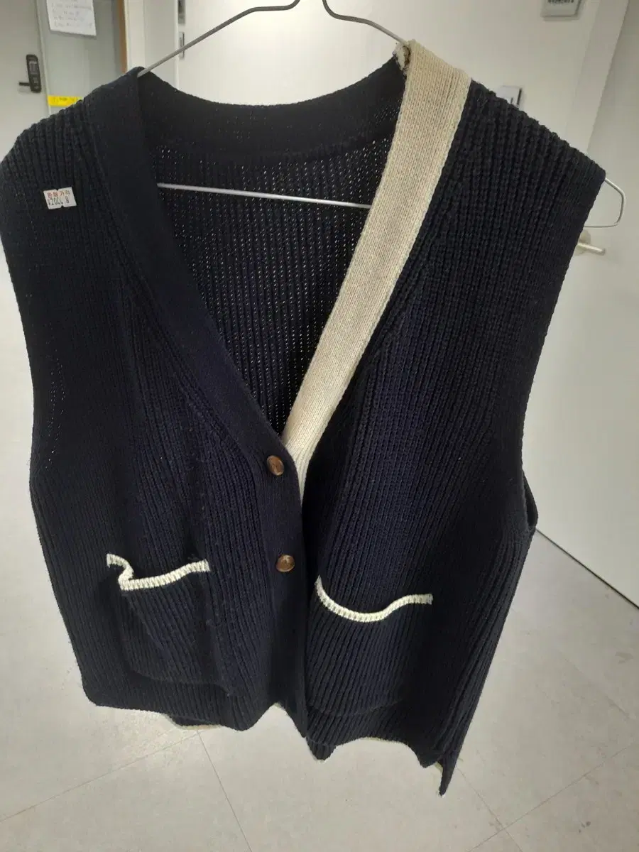 Selling knit vests