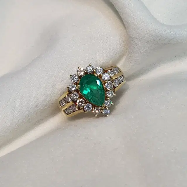 1.43ct 천연에메랄드 18K Ring