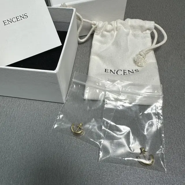 엉썽 ENCENS TINY RAKE DROP(18k Gold plated