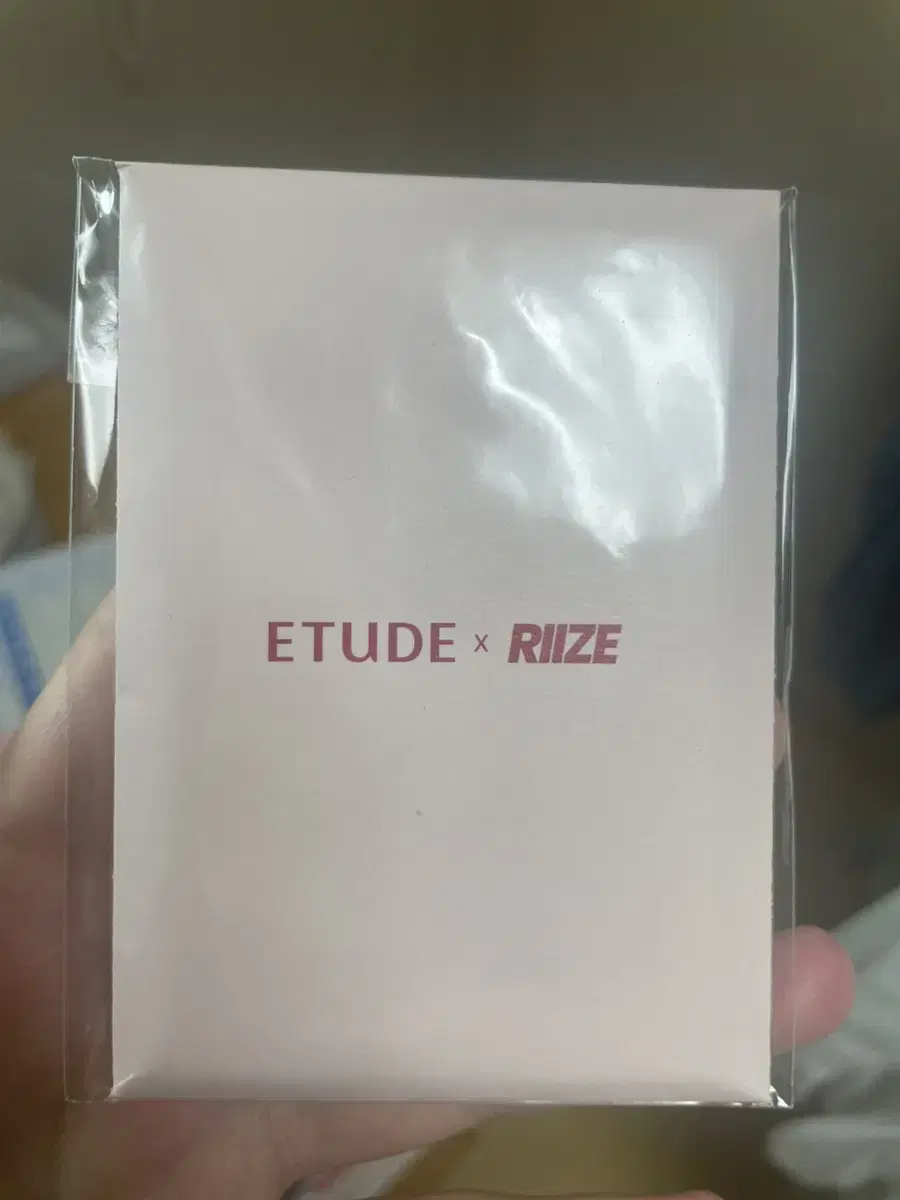 Etude riize Collaboration photocard