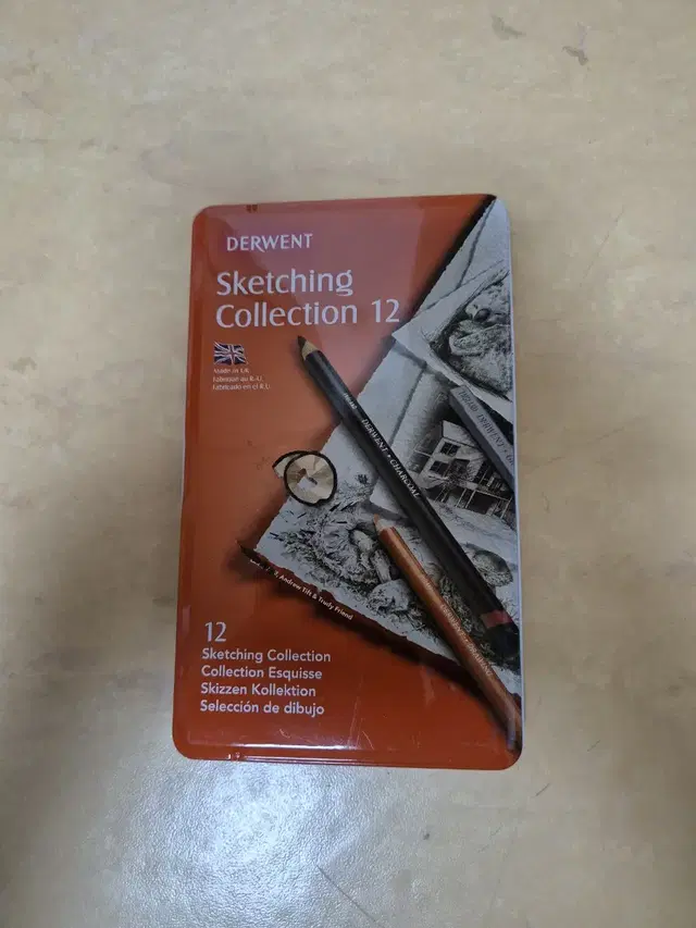 derwent sketching collection 12