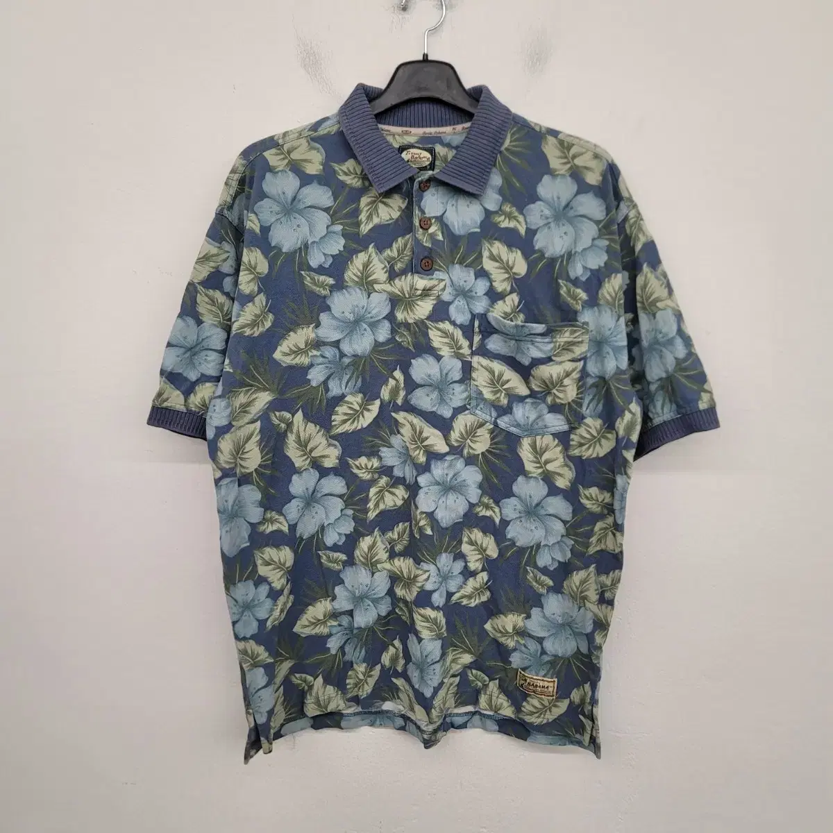 [105/XL] Tommy Bahama 패턴 반팔 카라티 팝니다.