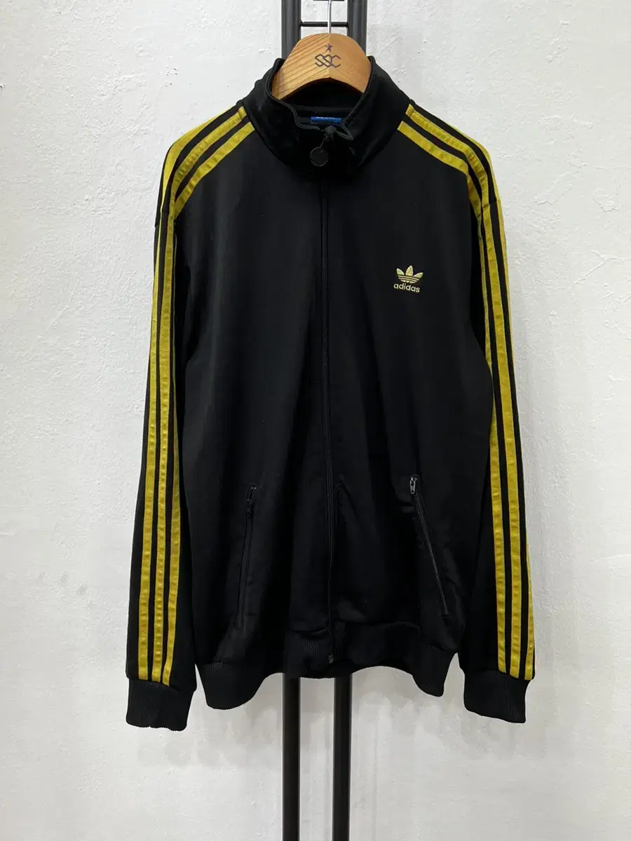 Genuine) Adidas Medalist Jersey