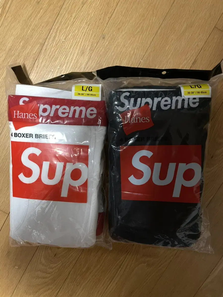 [L]Supreme Haynes Boxer Briefs Black White Bulk