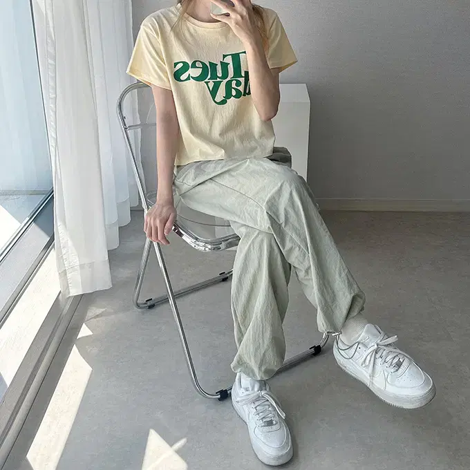 크롭 데일리 레터링 프린팅 데이 반팔 티셔츠 (4color)