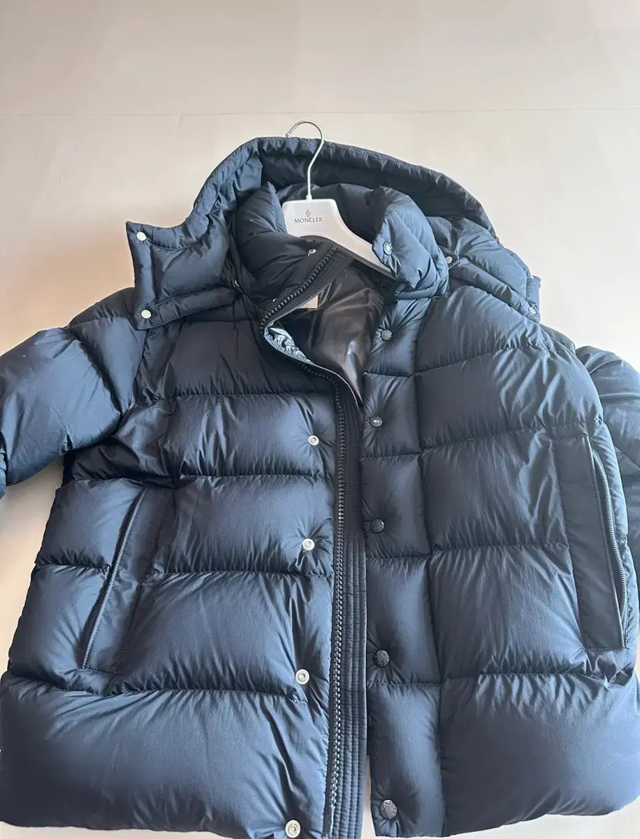 몽클레어 베제르 네이비 4 사이즈 moncler vezere