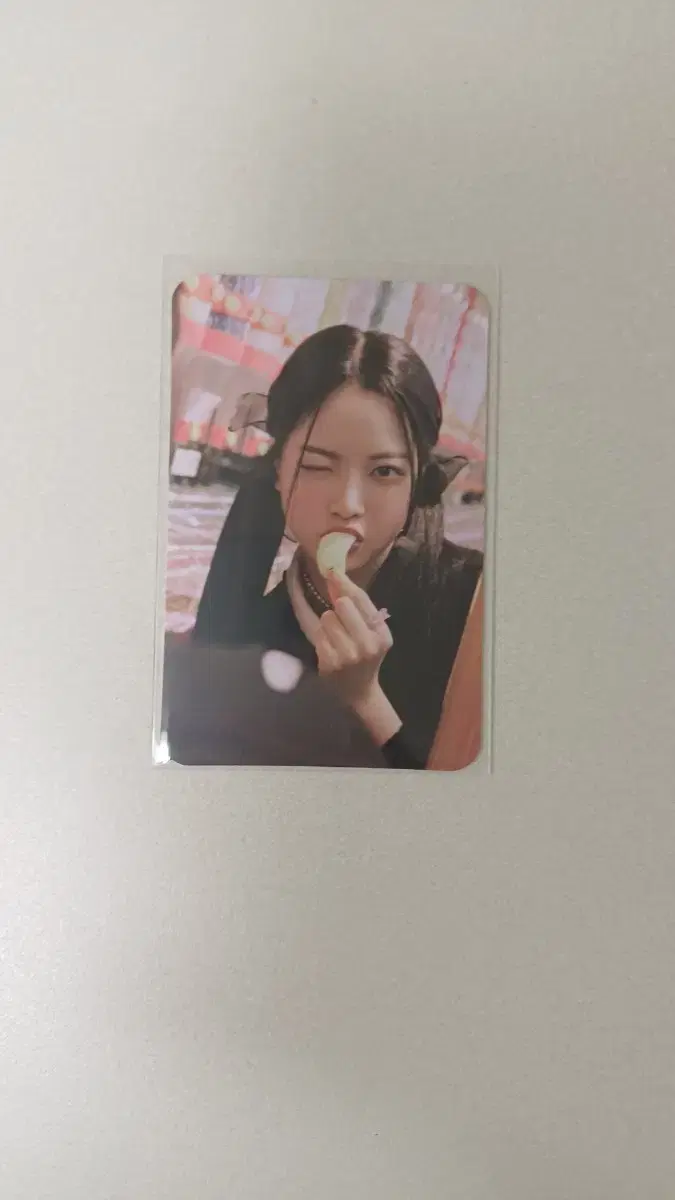 Le sserafim eunchae antifragile alfò photocard