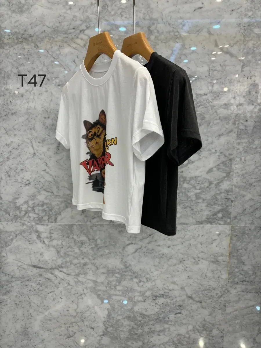 js뉴욕스타일신상(당일발송)2024 s/s 고양이 크롭 티