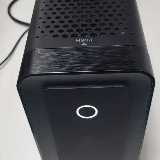 ZOTAC ZBOX E Series MAGNUS ONE Mini PC