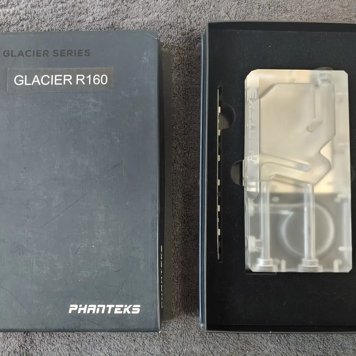 Phanteks Glacier R160C 수냉물통