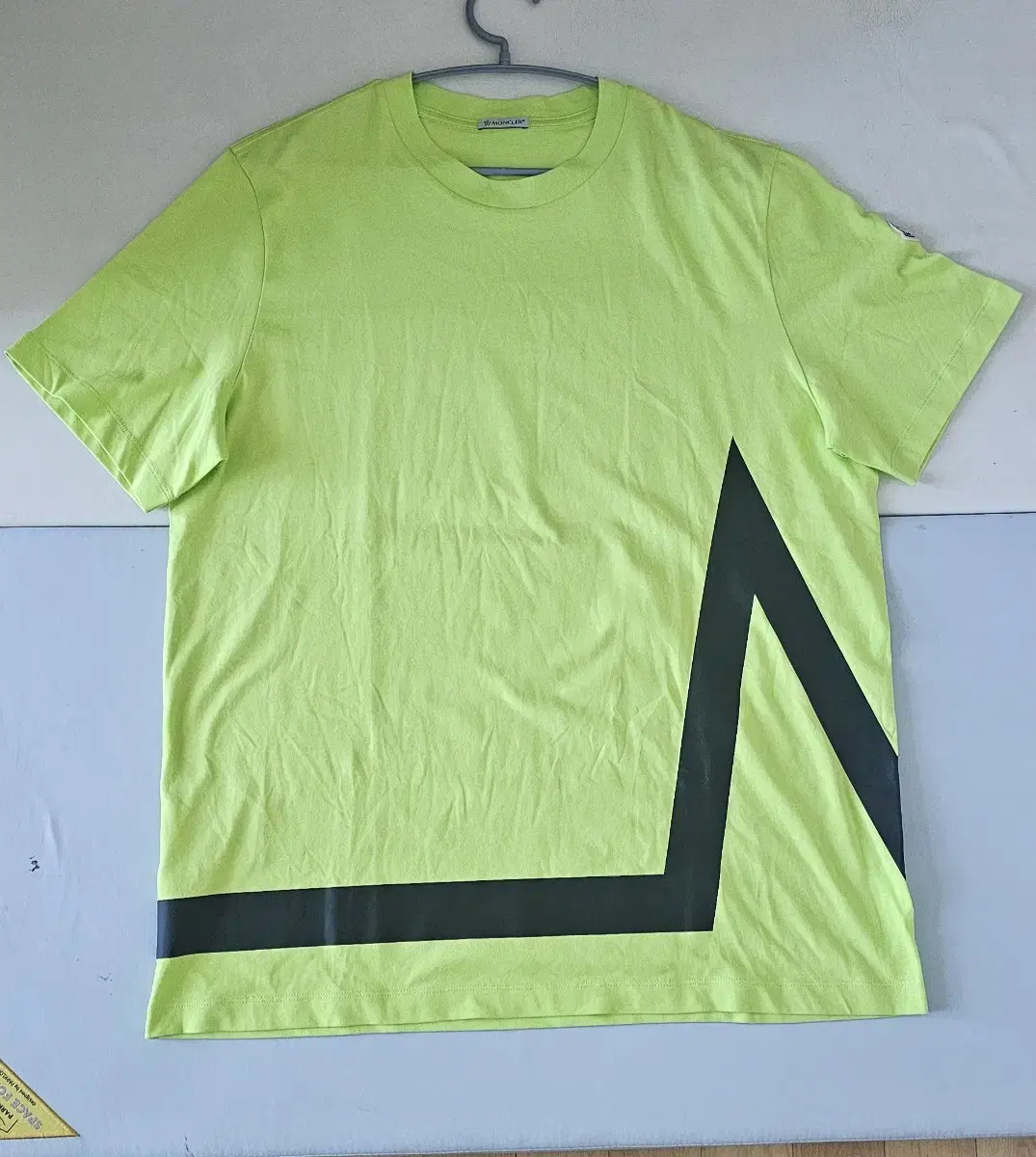 Moncler Short Sleeve T-Shirt XL Sells