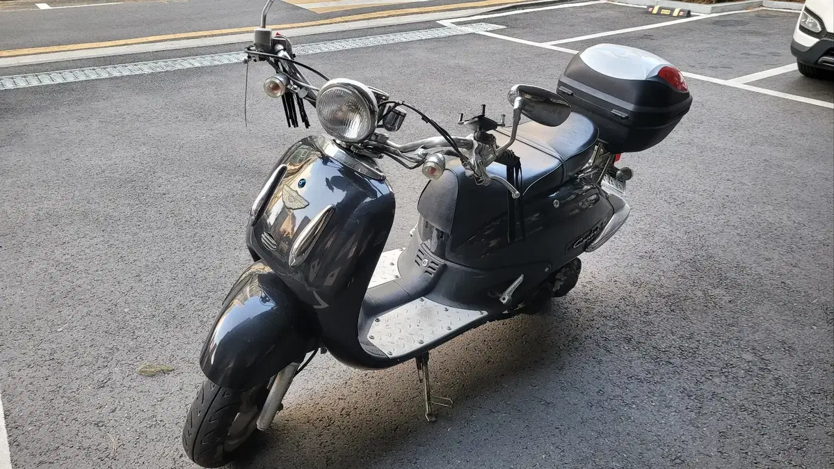 카빙 125CC 클래식 스쿠터 판매합니다