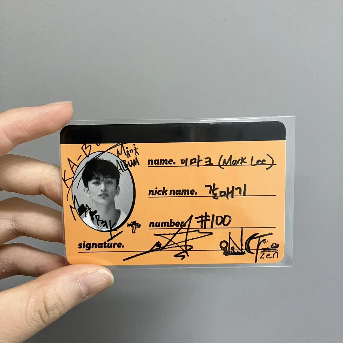 NCT mark photocard wts WeeGoUp Crew Card ID Card