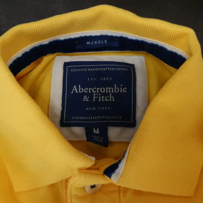 abercrombie M사이즈 반팔셔츠