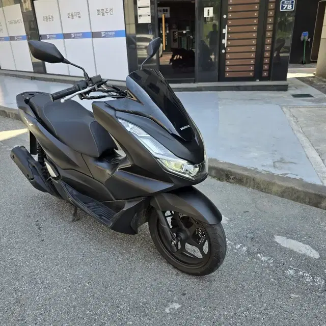 21년 pcx 125 ABS 오토바이스쿠터엔맥스크루심벤리슈퍼커브조이맥스보