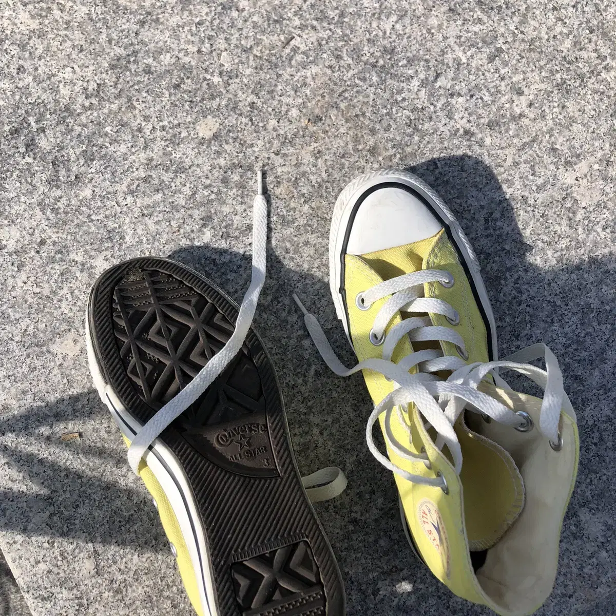 Vintage Converse all star yellow high