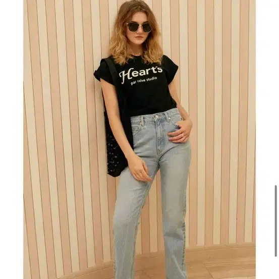 레이브 Rose Pocket Straight Jeans