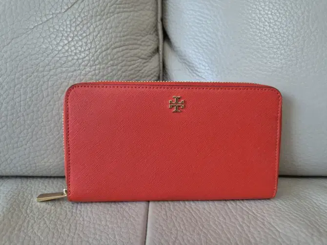 Tory Burch Women's Long Wallet