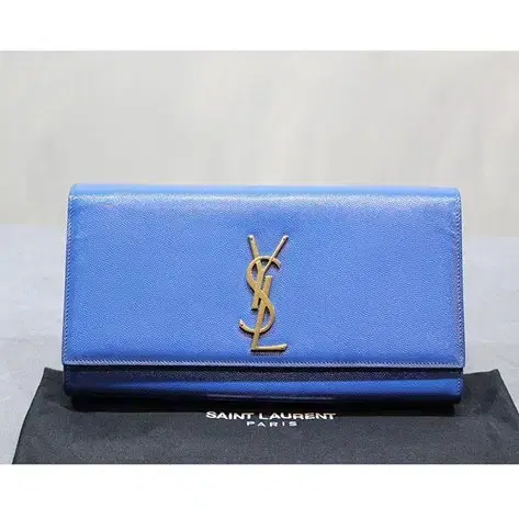 [Junggomyeonpumdaeyoungaedonya] Saint Laurent Cassandra Clutch in Bloo