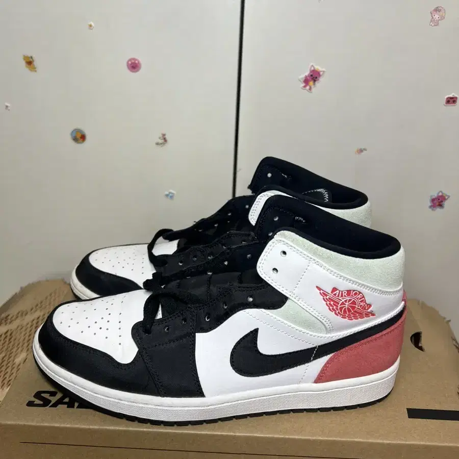 jordan 1 mid SE track red 280