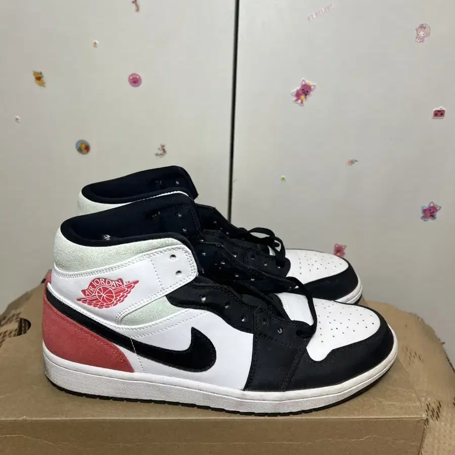 jordan 1 mid SE track red 280