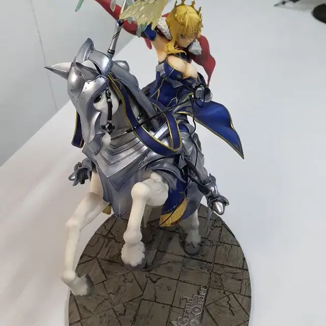 Fate/Grand Order 랜서/알토리아 펜 드래곤 1/8스케일