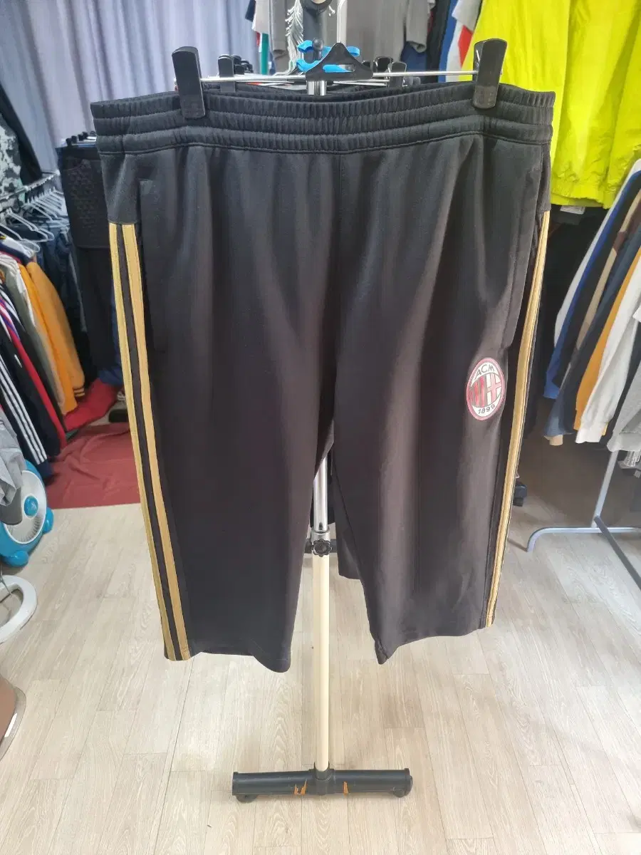 [105] Adidas Pants AC Milan Capri Pants Training 7s