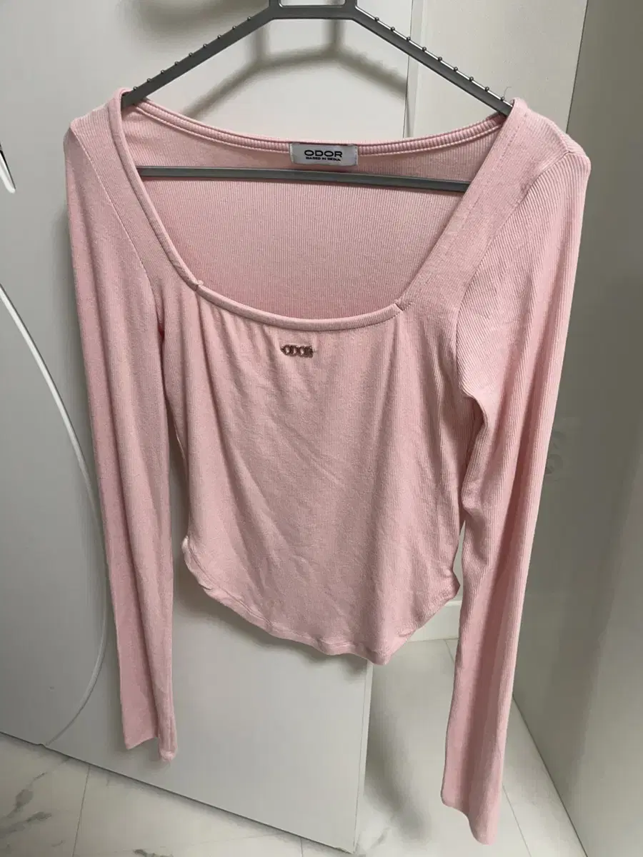 오도어 square tee pink