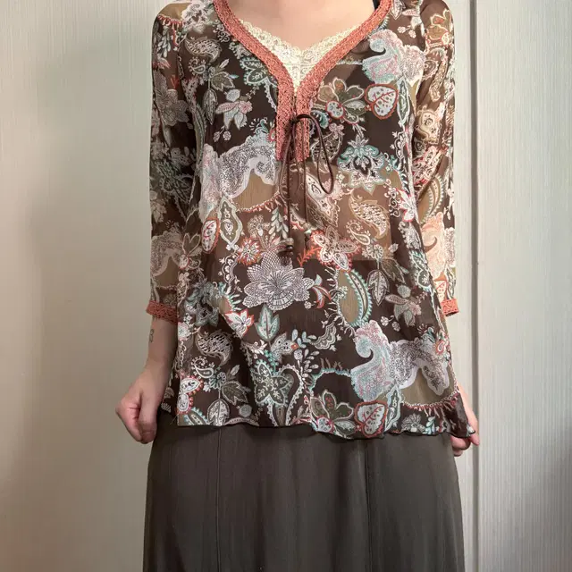 Oriental mood ethnic blouse