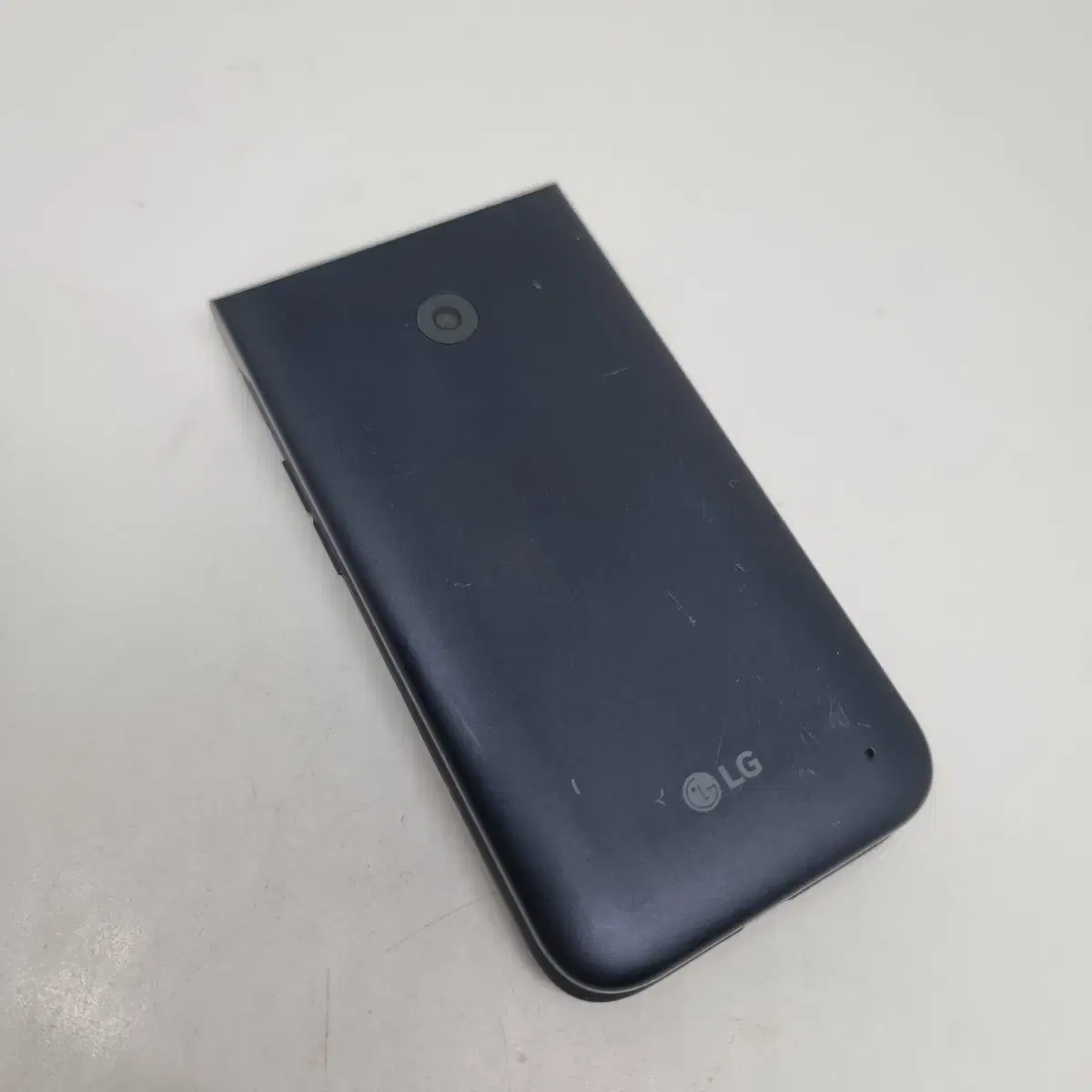 LG 폴더2s (Y125)