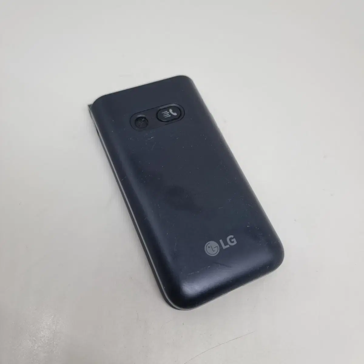 LG 폴더2s (Y125)