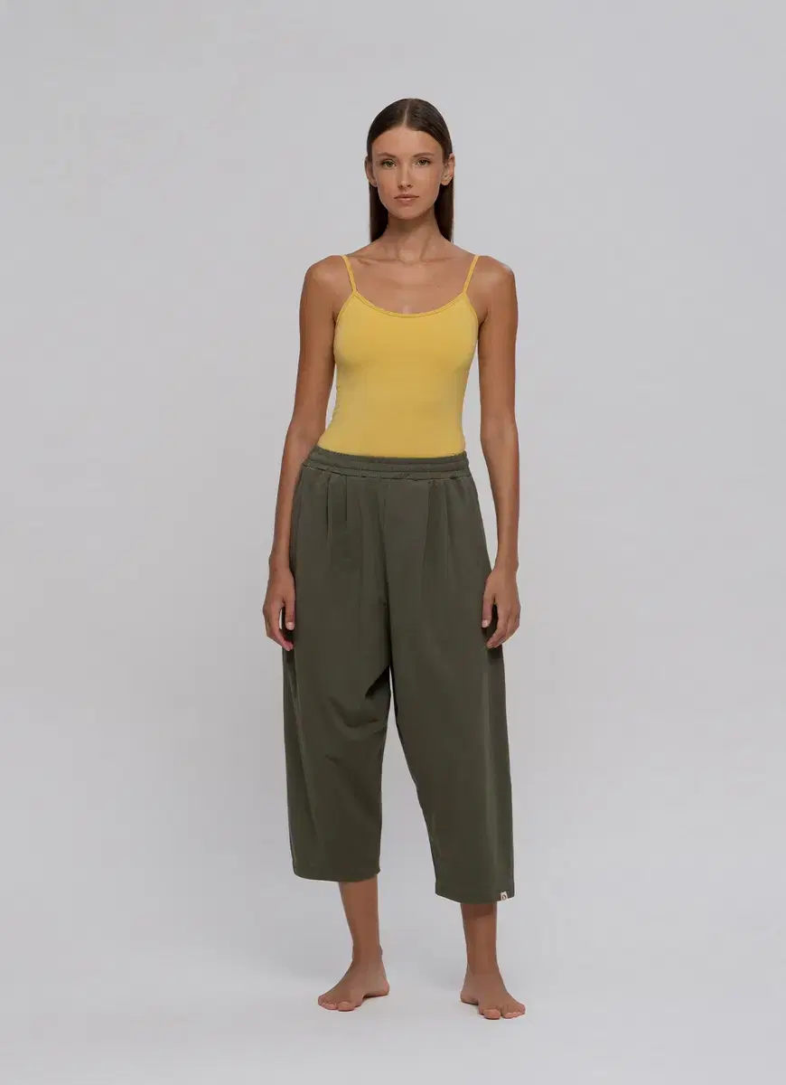 부디무드라 Super simple tank top_Misted Yello