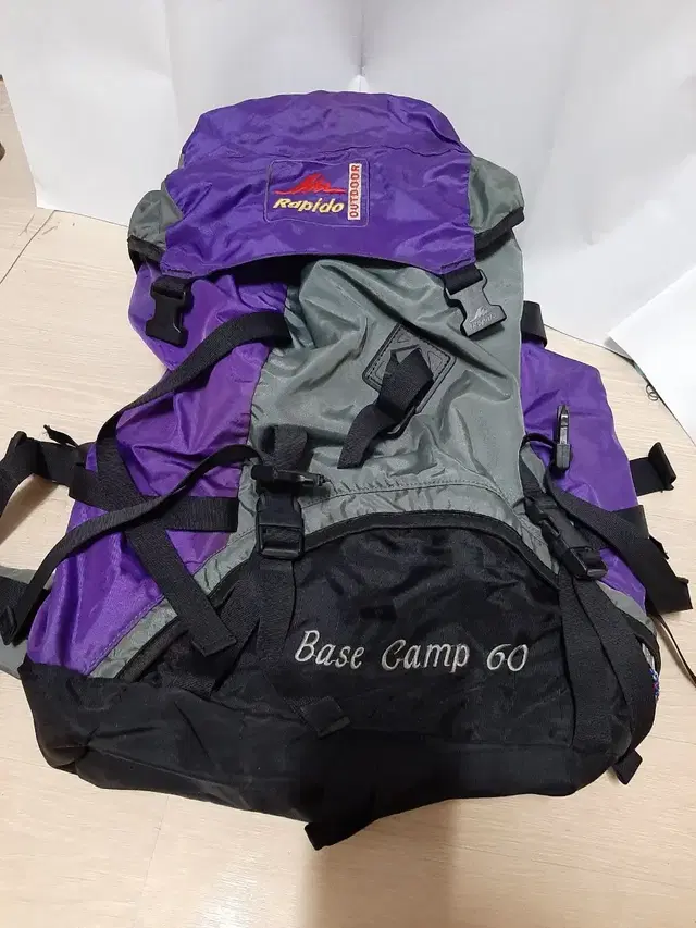 Rapido Base Camp 60 배낭