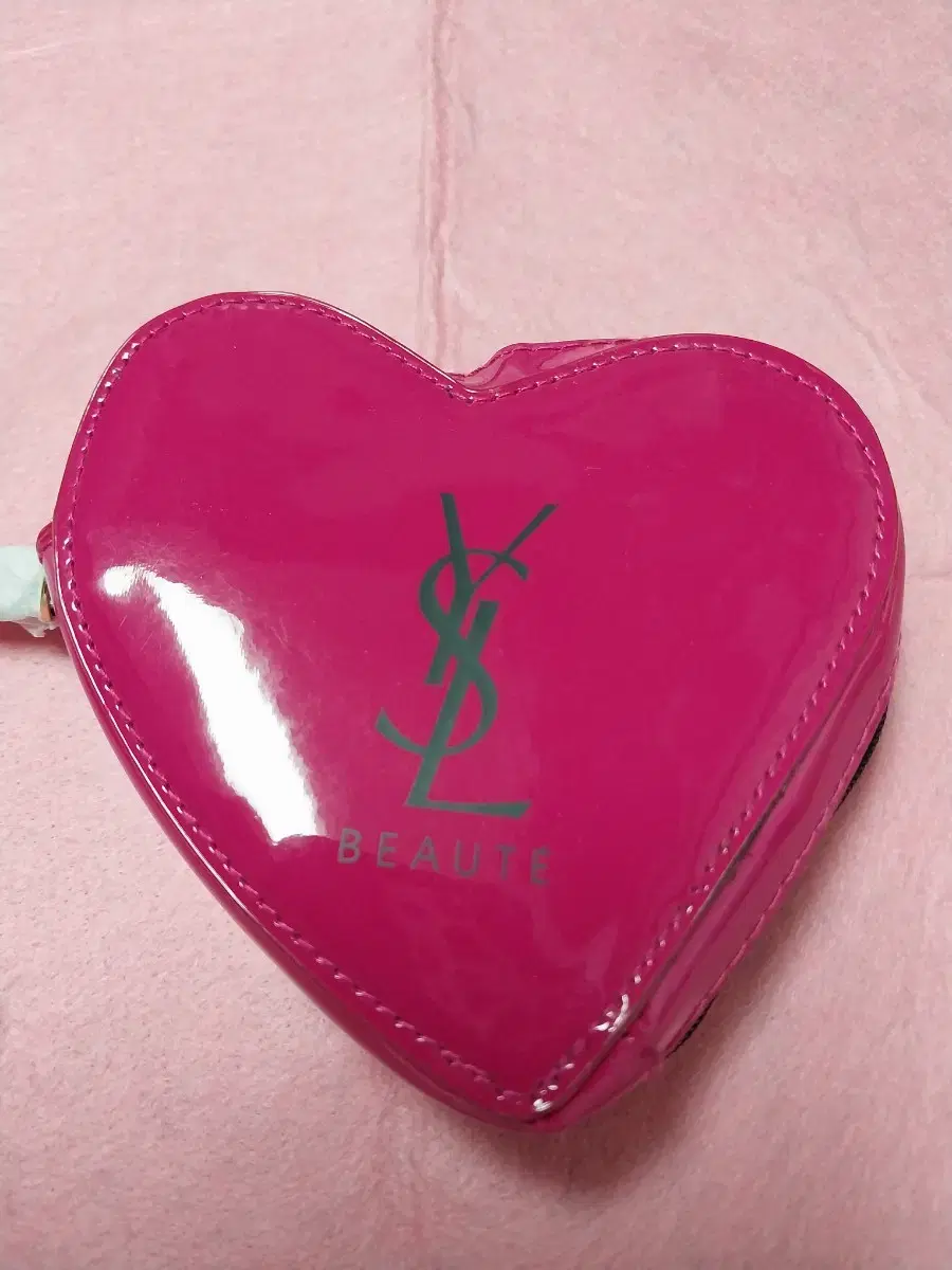 Genuine Heart Pouch 10000