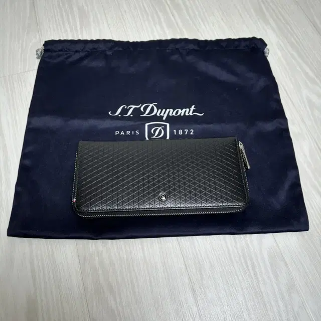 S.T.Dupont 파이어헤드 지퍼 장지갑 판매합니다.(새상품)