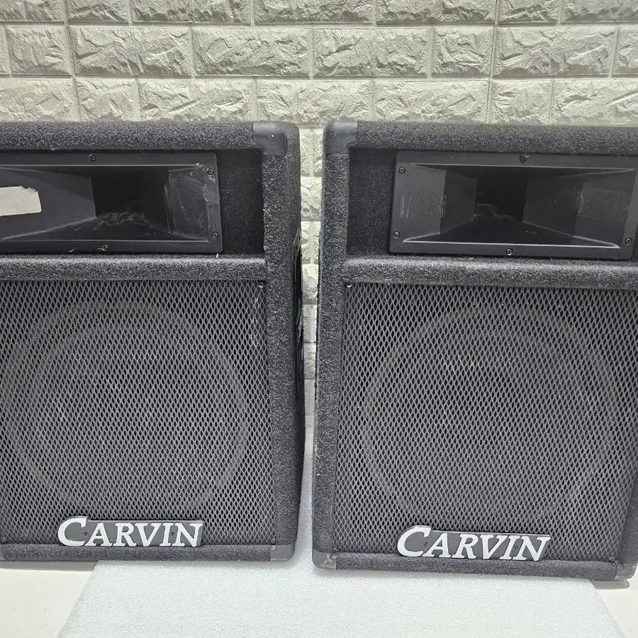 CARVIN  822 12인치 스피커 2개 입니다