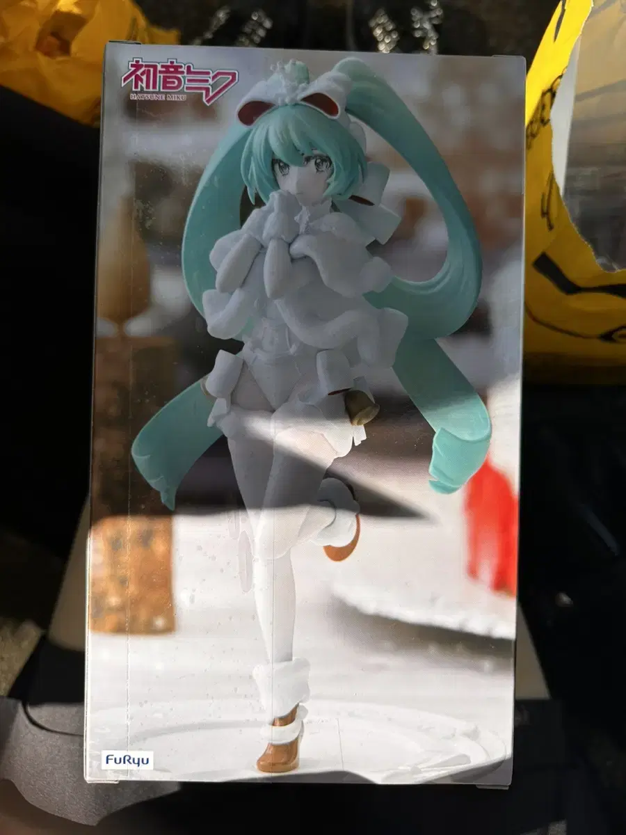 Miku Figures Furyu Sweet Sweets sealed sells per