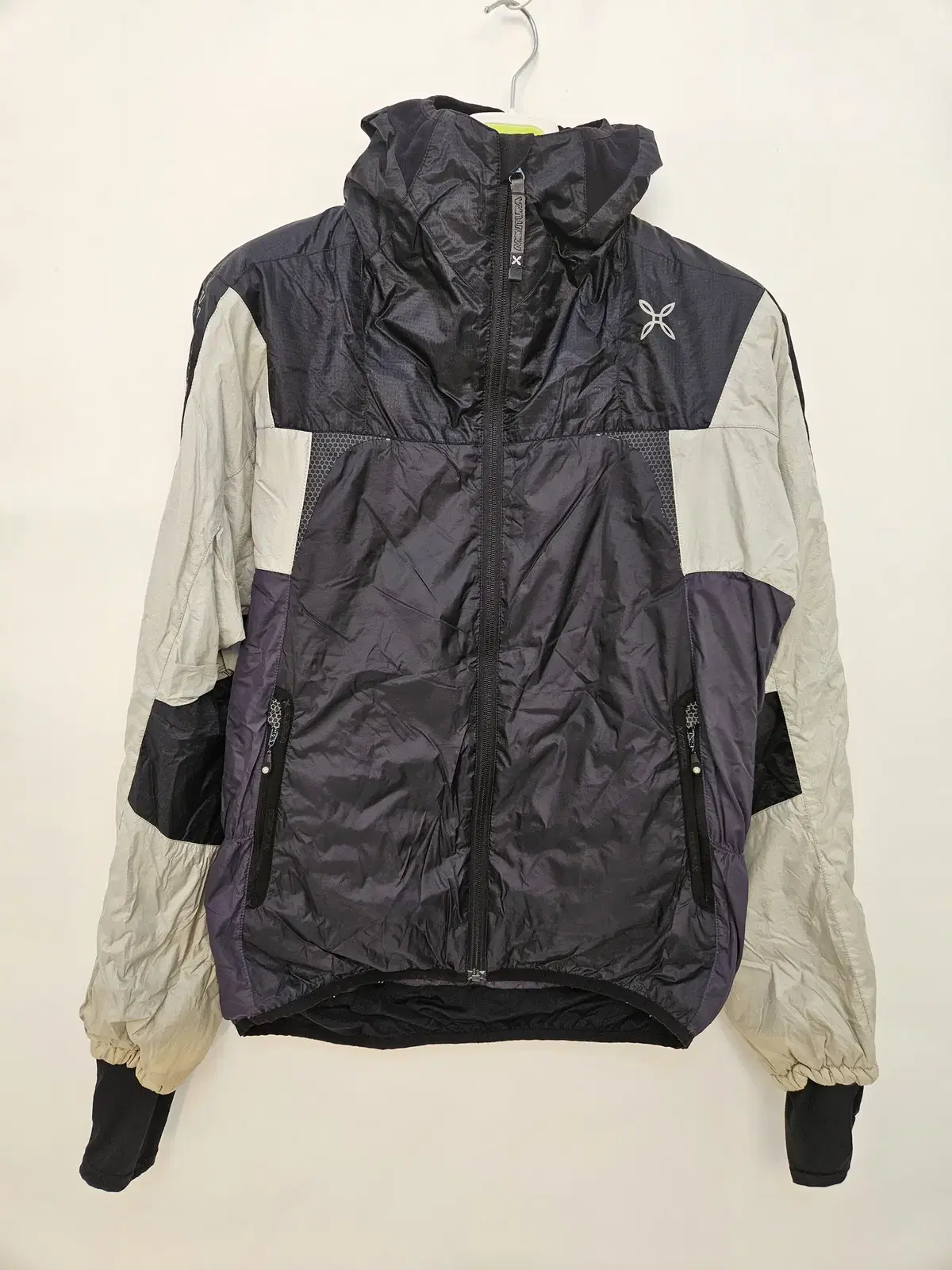 Monchura Hooded Men's Jacket sells.