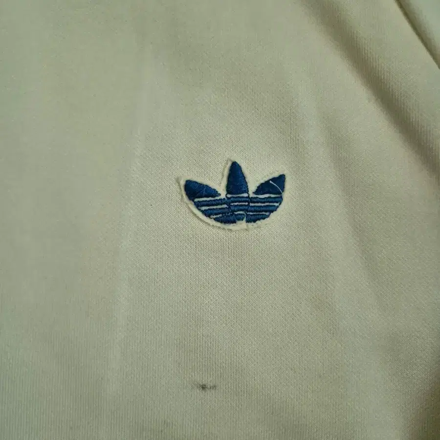 80s Adidas 아디다스 크림/블루 스트라이프 저지