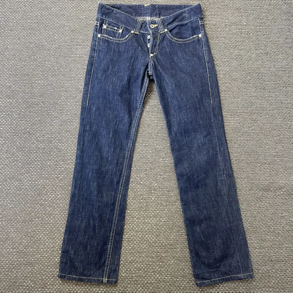 (32) JPN Button-Fly Raw Edge Denim Pants