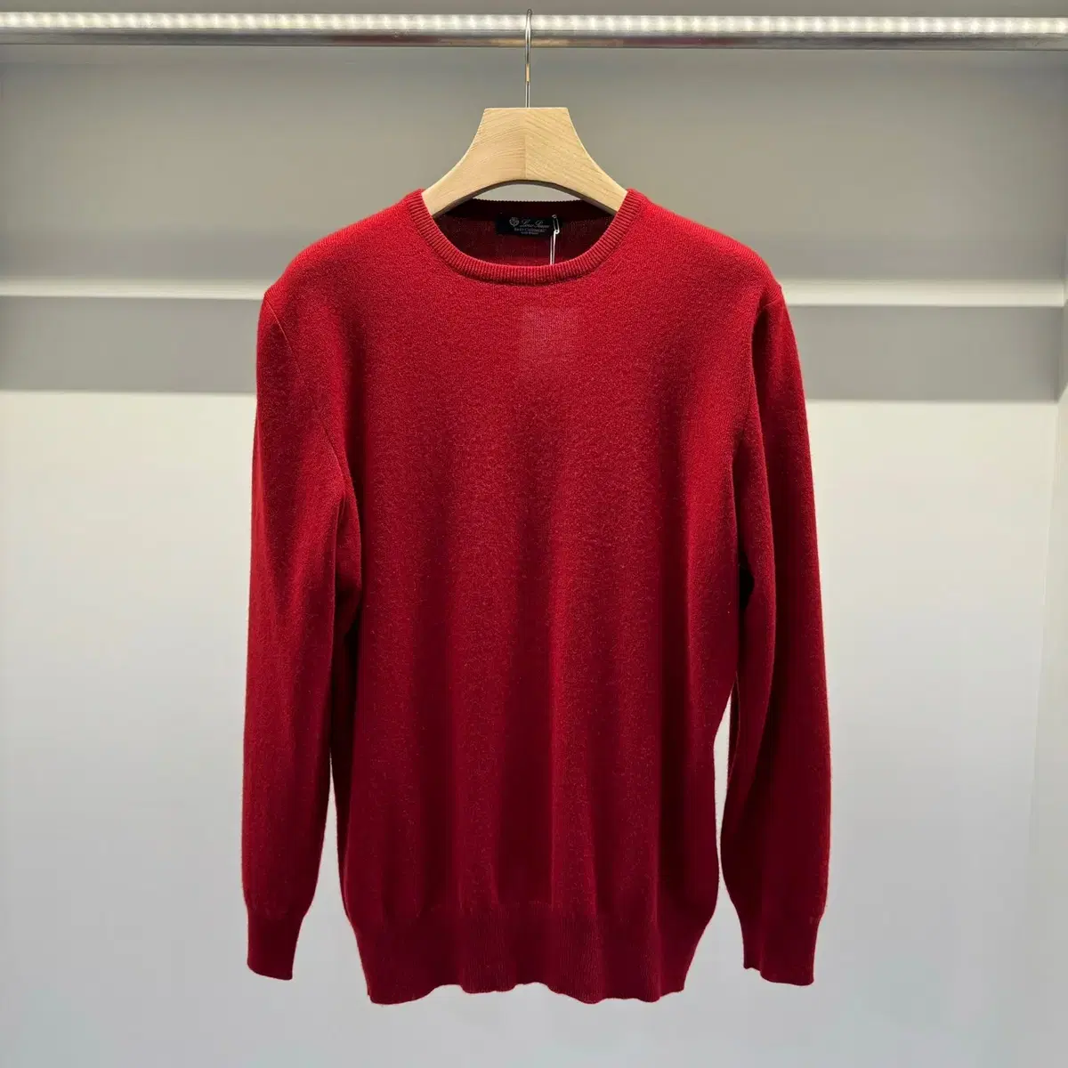 Size 52 / Loro Piana Cashmere Knit Red