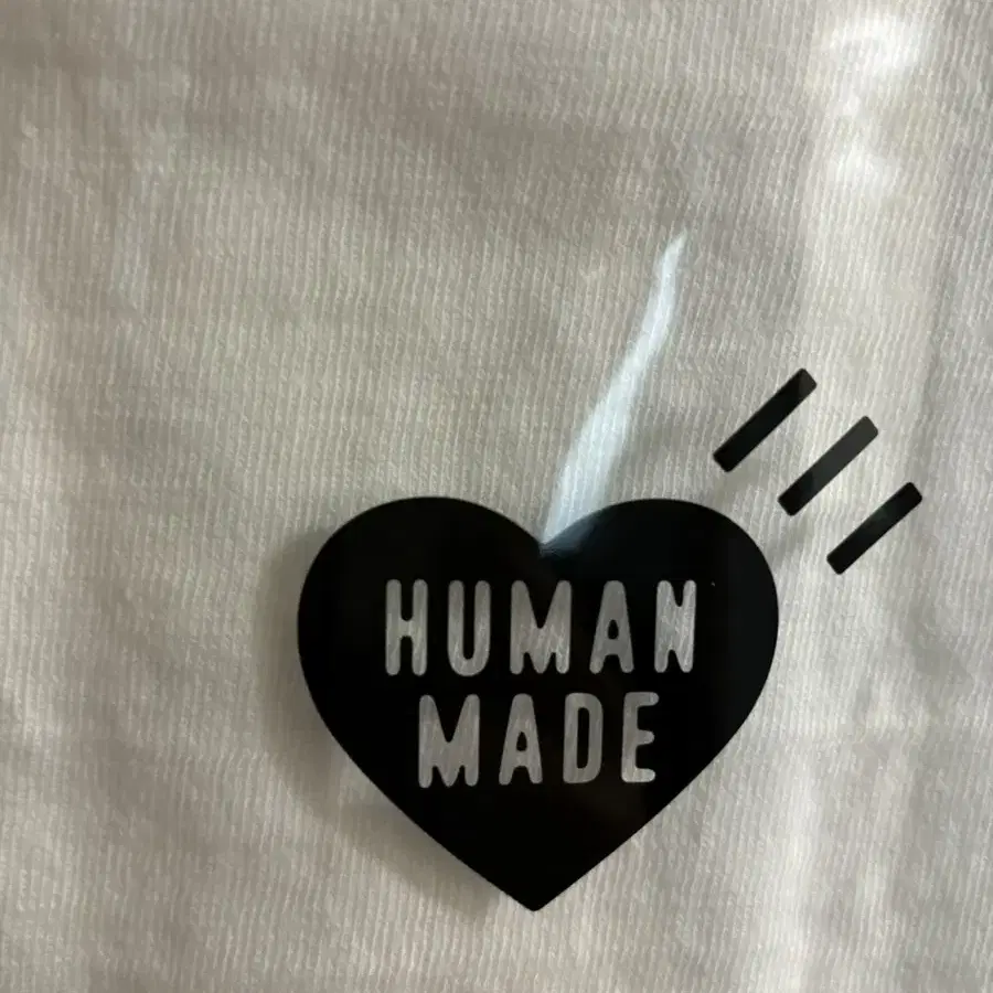 L 100 휴먼메이드 반팔티 티셔츠 새상품 HUMAN MADE