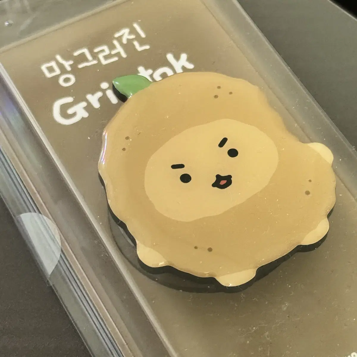 망그러진 곰 감자그립톡