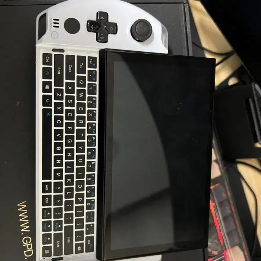 Gpd win4 / 6800u 16g 512gb