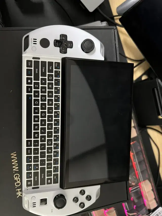 Gpd win4 / 6800u 16g 512gb