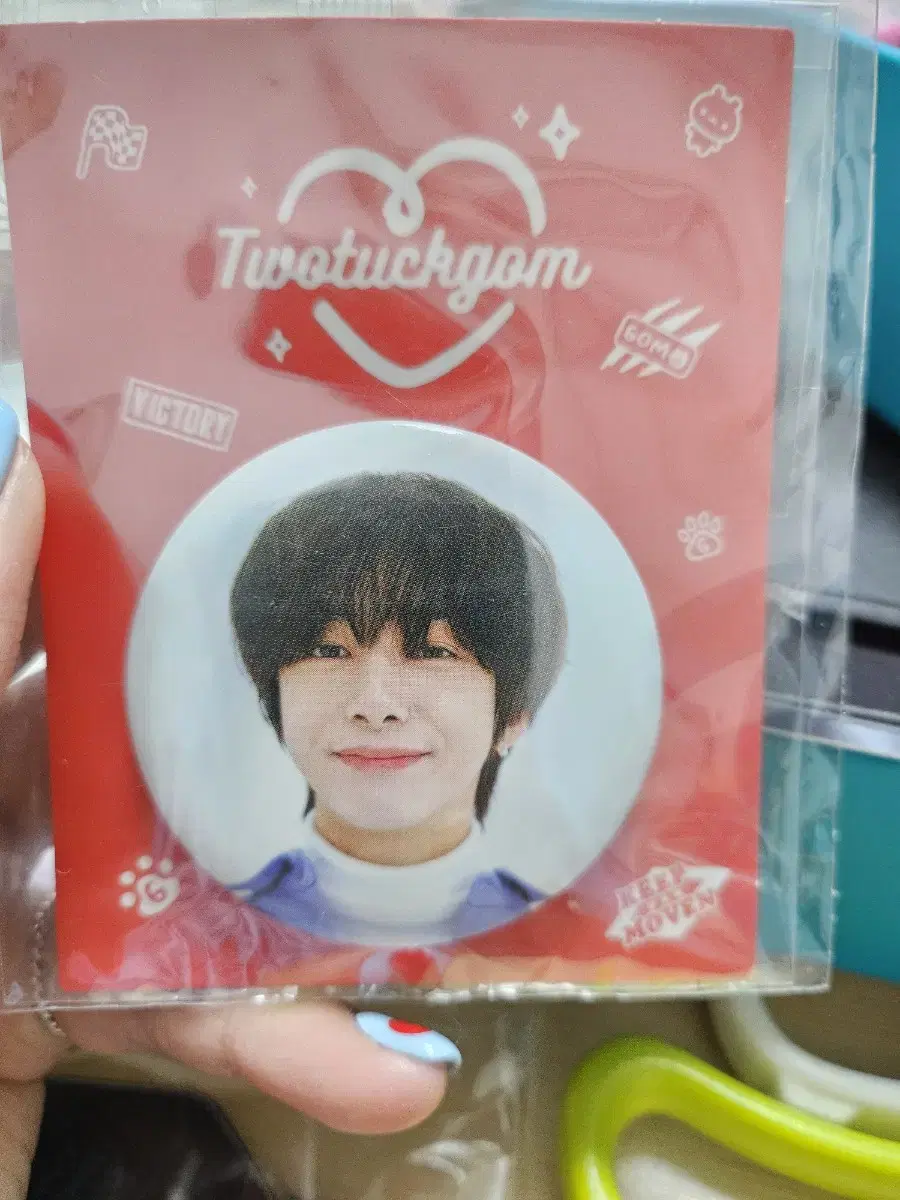 hyungwon tutuk tutuk bear badge sells